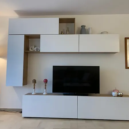 Superbe 2 Pieces Moderne Refait A Neuf, Piscine ! アパート *