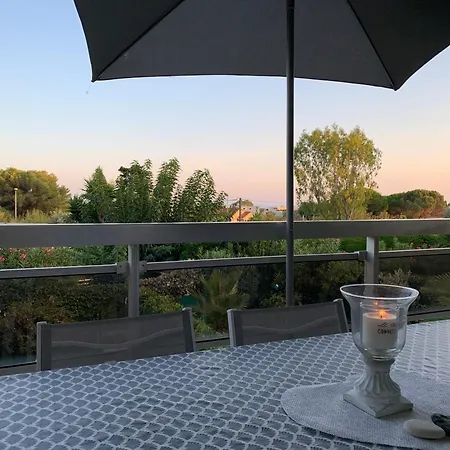 Superbe 2 Pieces Moderne Refait A Neuf, Piscine ! Apartment Antibes