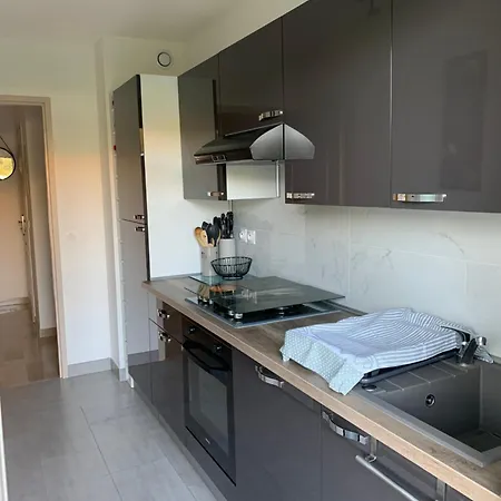 Superbe 2 Pieces Moderne Refait A Neuf, Piscine ! דירה *