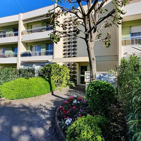 Superbe 2 Pieces Moderne Refait A Neuf, Piscine ! Apartment Antibes