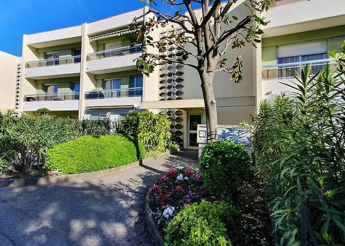 Superbe 2 Pieces Moderne Refait A Neuf, Piscine ! Apartment Antibes